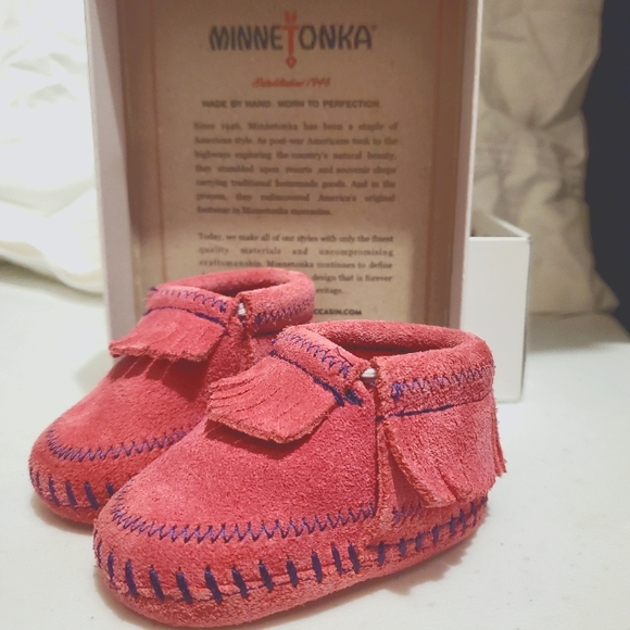 Minnetonka Moccasin Booties - Picture 2 of 5